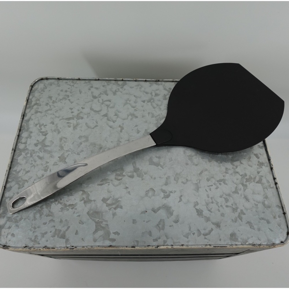 Oneida Stainless Steel Spatula Wide Black Flexible Nylon Head Turner‎ 14.5 Inch